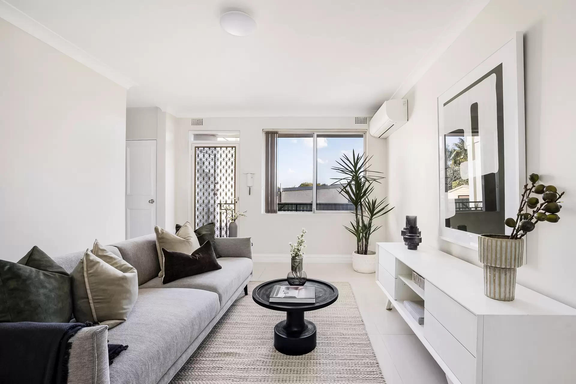 4/4 Durham Street, Dulwich Hill - Image 1