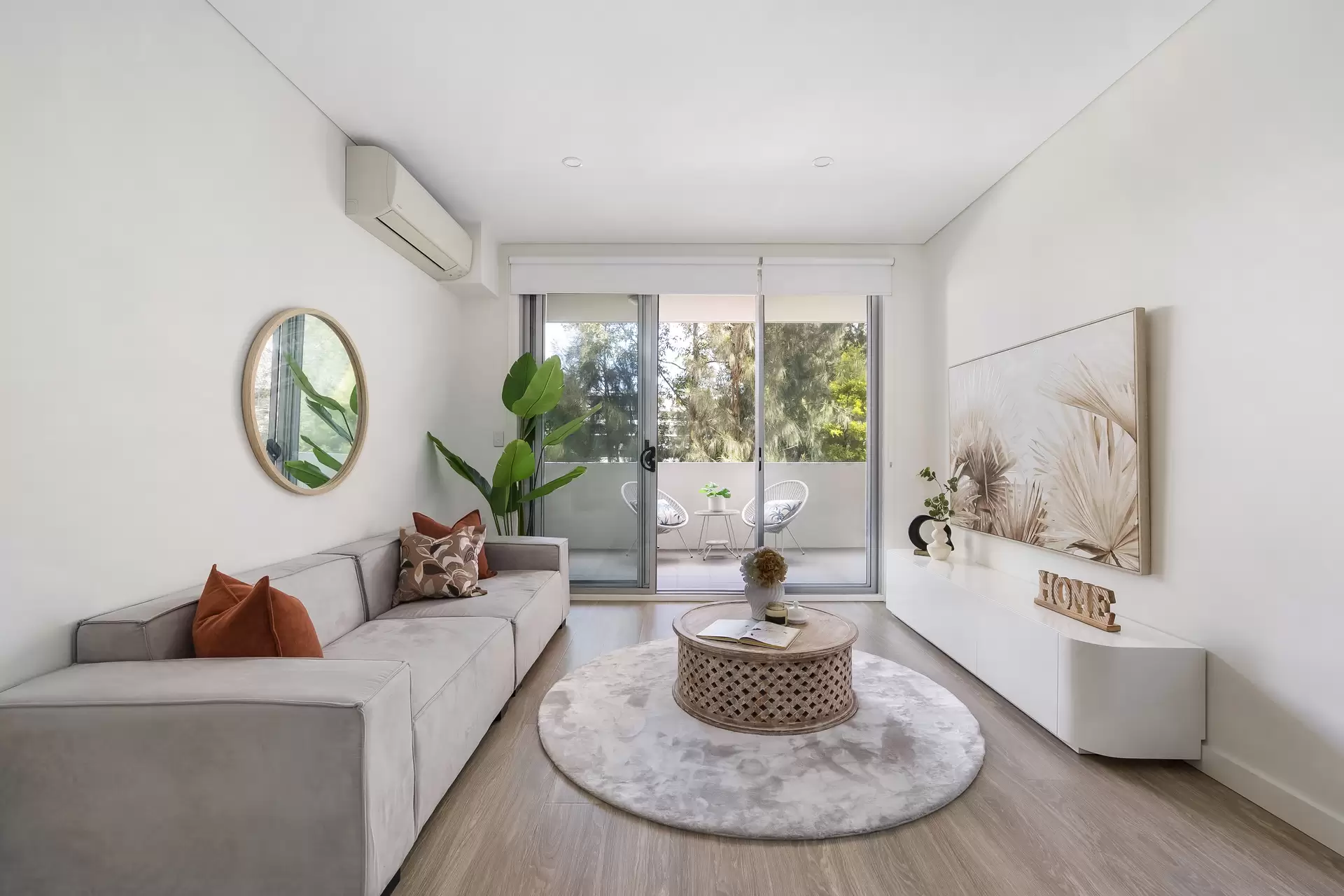102/8 Broughton Street, Canterbury - Image 1
