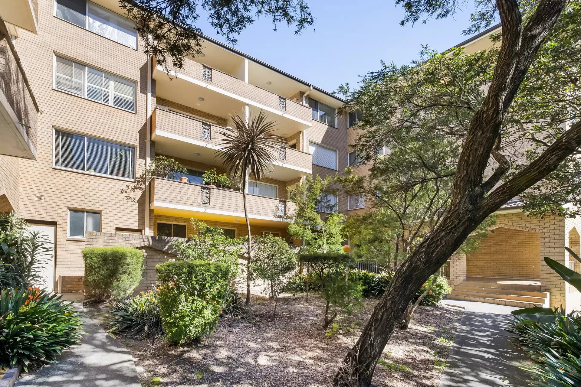 10/38 Minter Street, Canterbury - Image 1