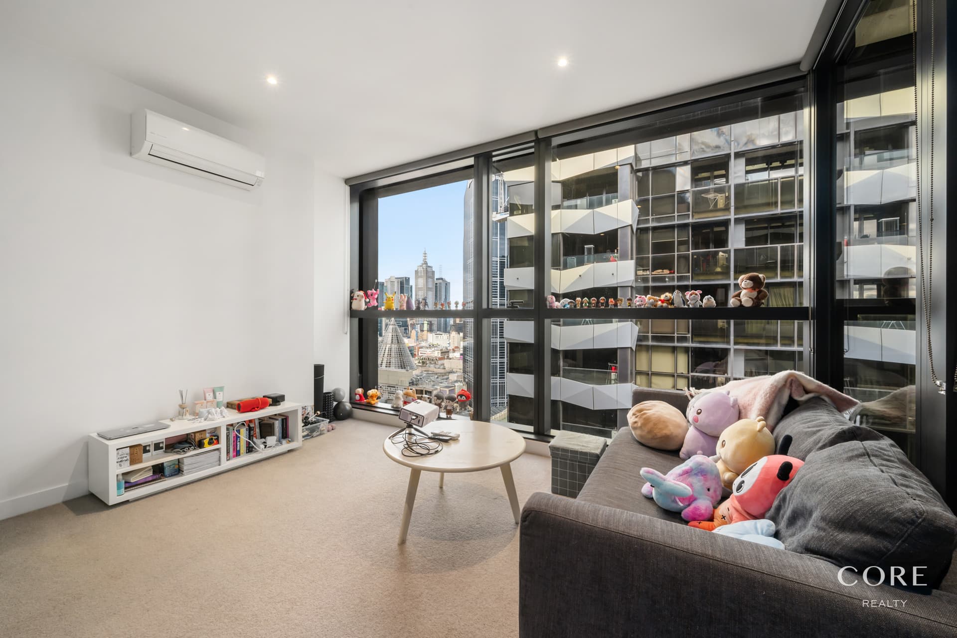 Unit 2512/155 Franklin  Street, Melbourne - Thumbnail 2