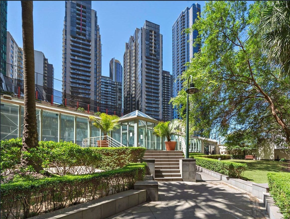 715/83 Queensbridge Street, Southbank - Thumbnail 2