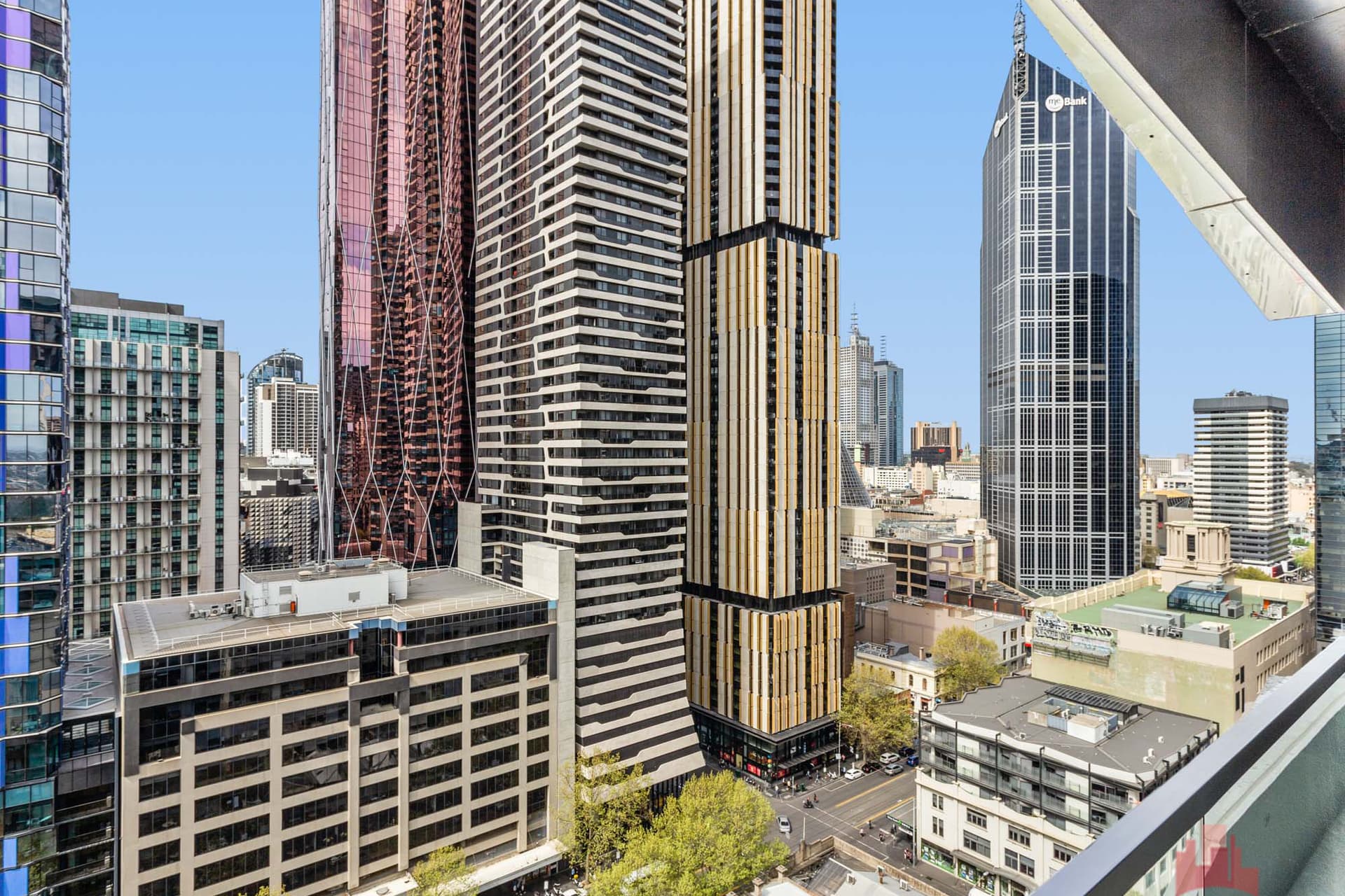 2407/155 Franklin Street, Melbourne - Thumbnail 2