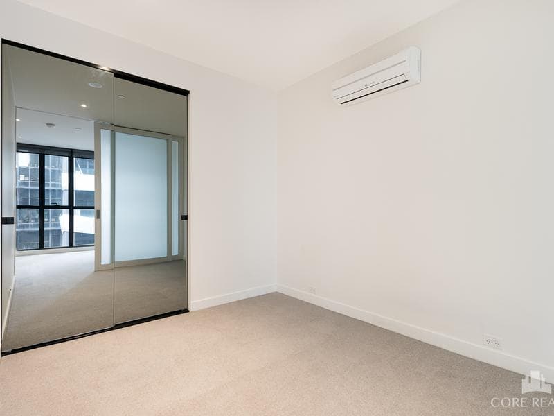 2707B/155 Franklin Street, Melbourne - Thumbnail 4