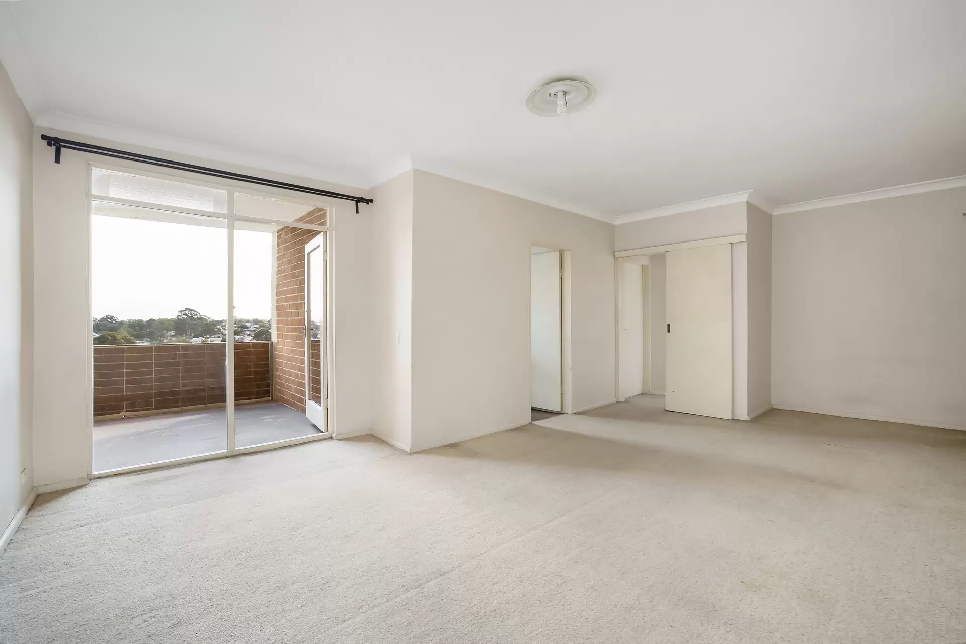 39/44 Collins Street, Annandale - Image 1