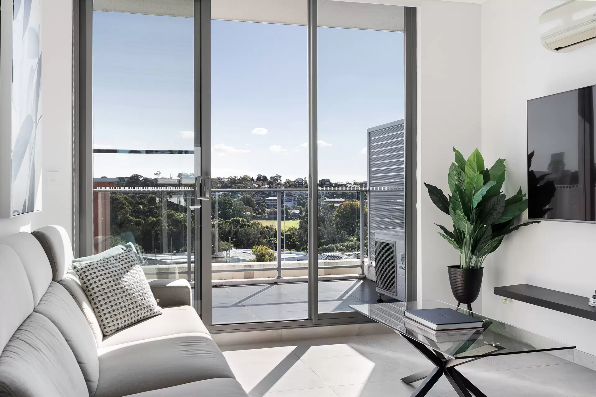 603/10 Reede Street, Turrella - Thumbnail 3