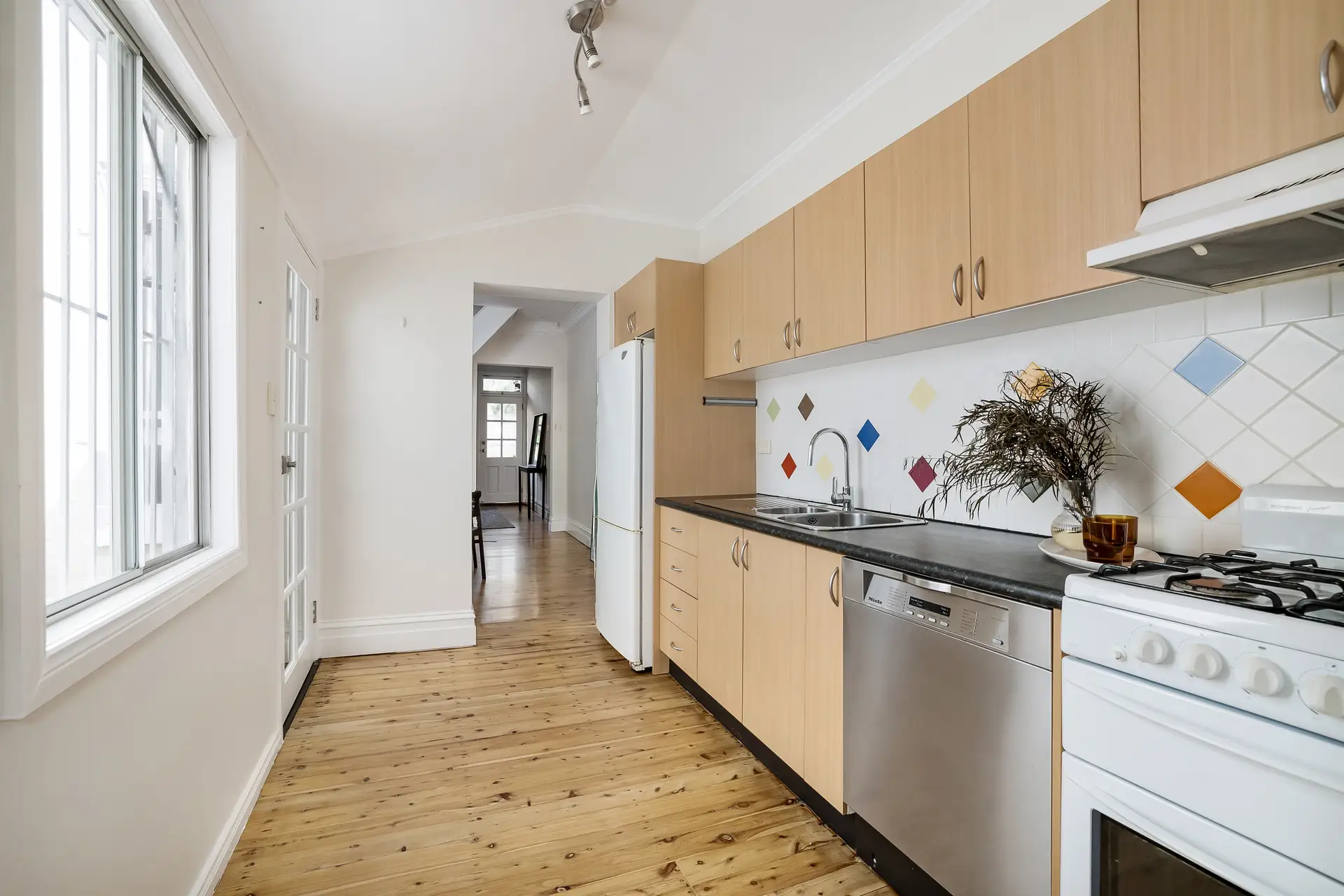 17 Bridge Street, Erskineville - Thumbnail 8