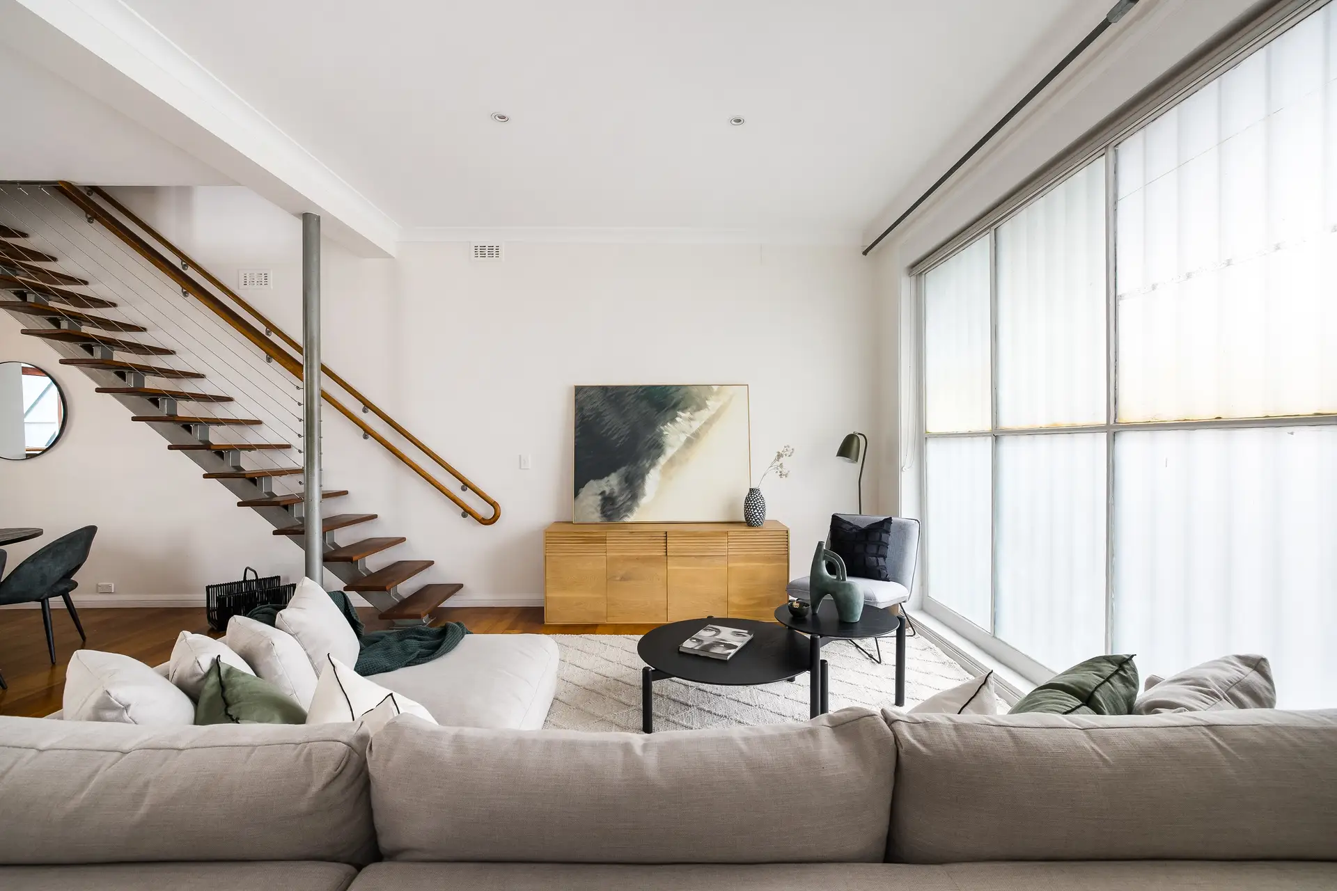 32 Wellington Street, Waterloo - Thumbnail 3