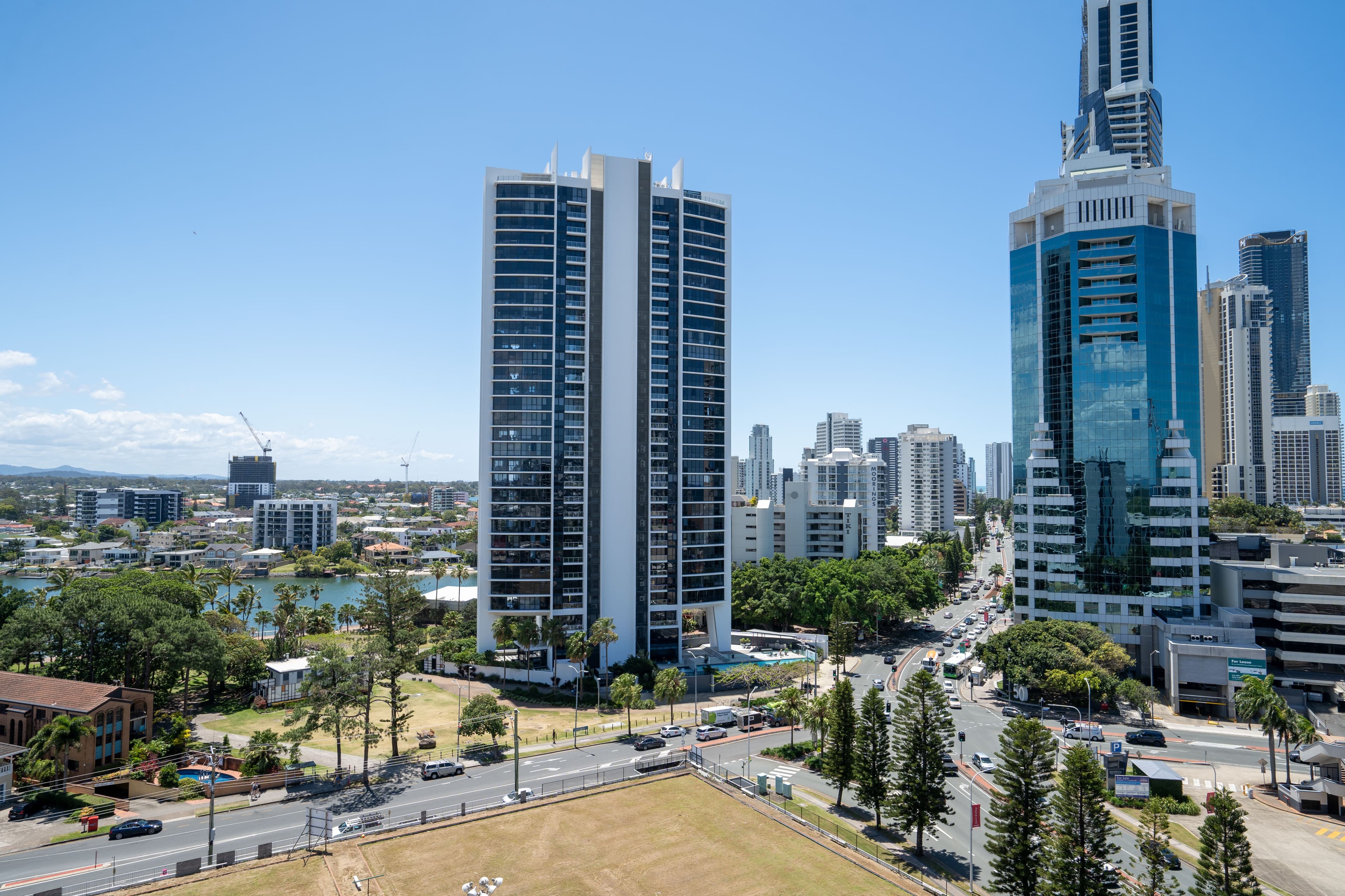 Unit 1302/70 Remembrance Dr, Surfers Paradise QLD 4217, Surfers Paradise - Thumbnail 4