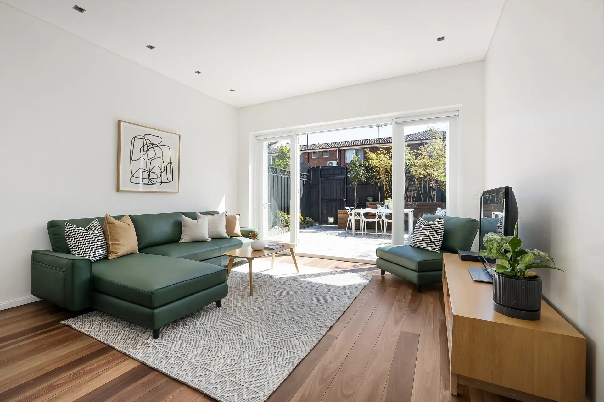 73 Hopetoun Street, Camperdown - Thumbnail 4