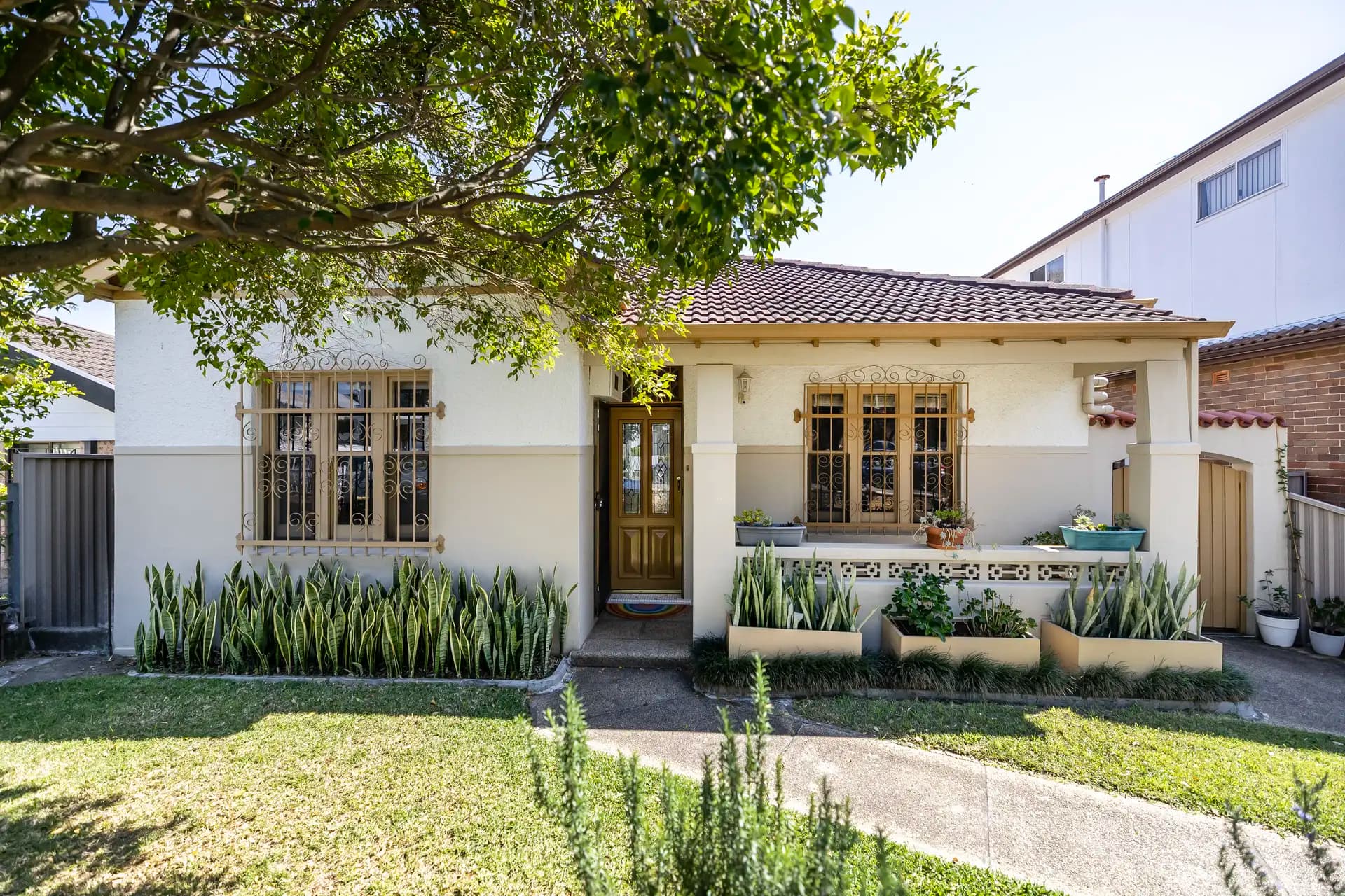 13 Ivy Street, Canterbury - Image 1