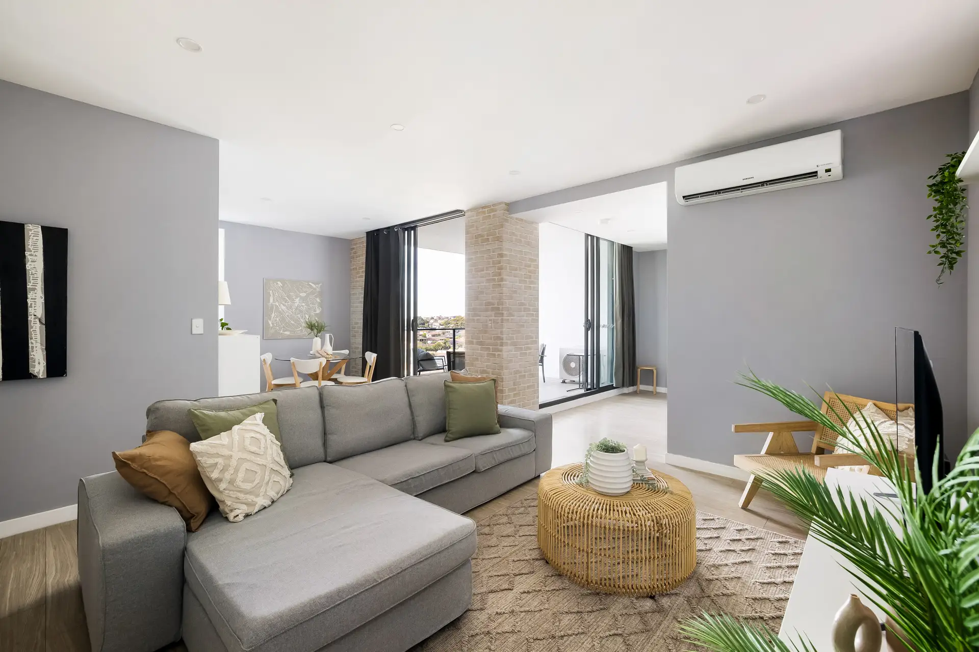 401/396 Canterbury Road, Canterbury - Image 1