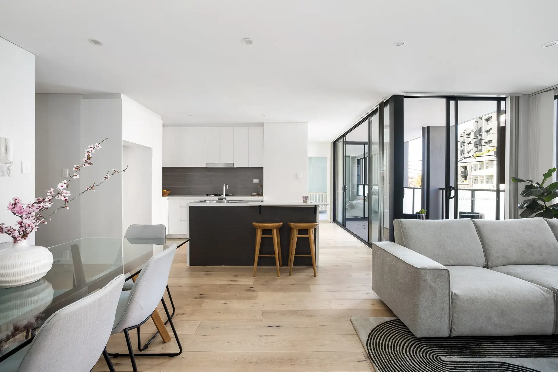 1/743-745 New Canterbury Road, Dulwich Hill - Thumbnail 5