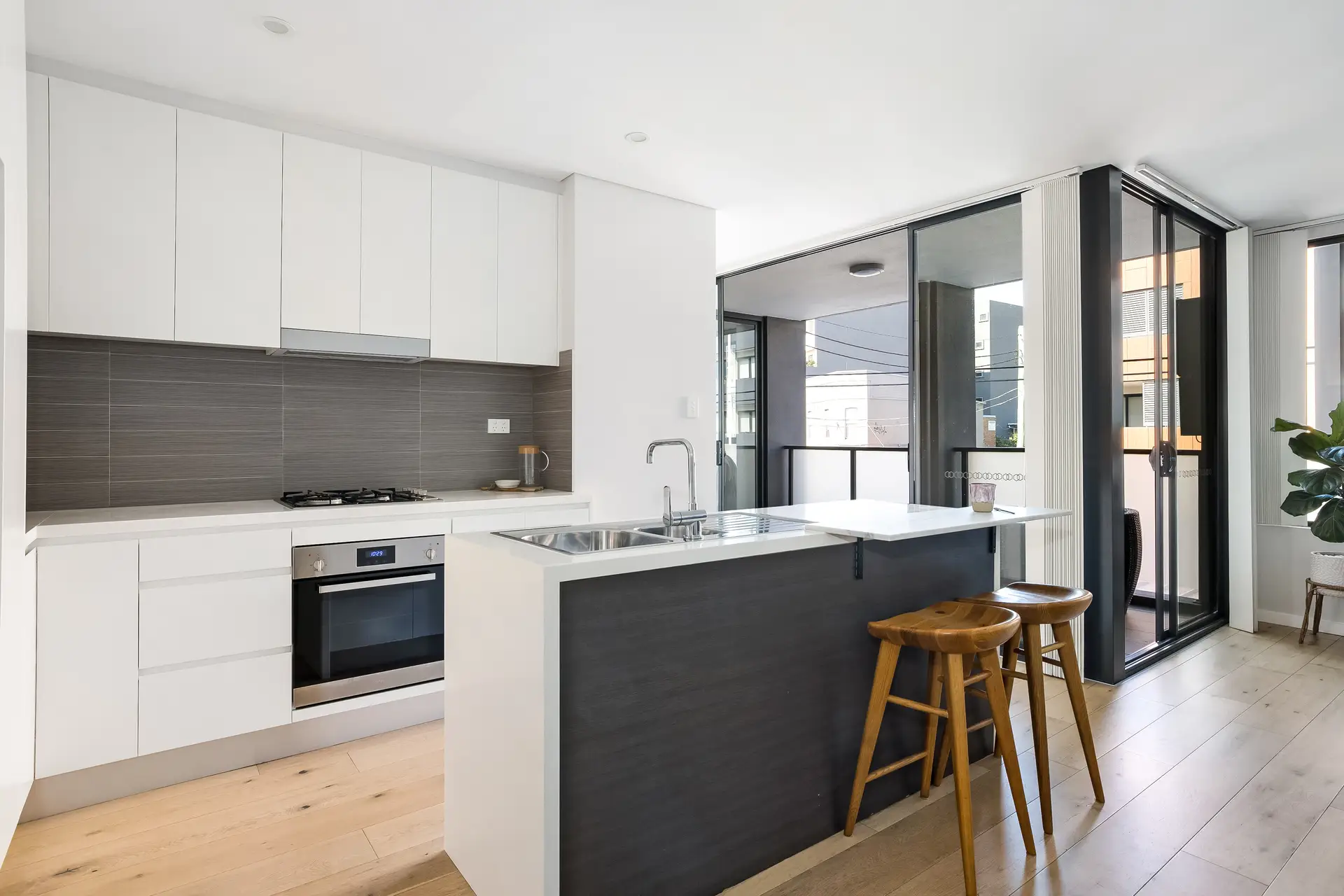1/743-745 New Canterbury Road, Dulwich Hill - Thumbnail 6