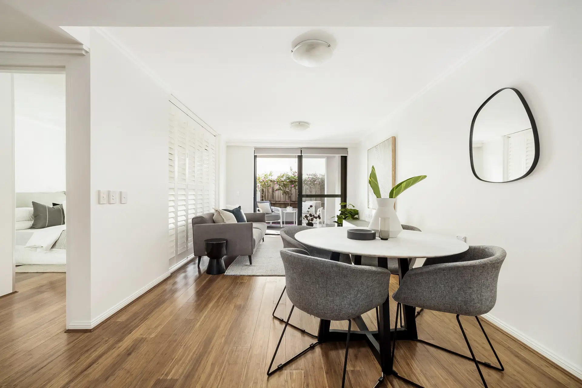 2/33-37 Crown Street, St Peters - Image 1