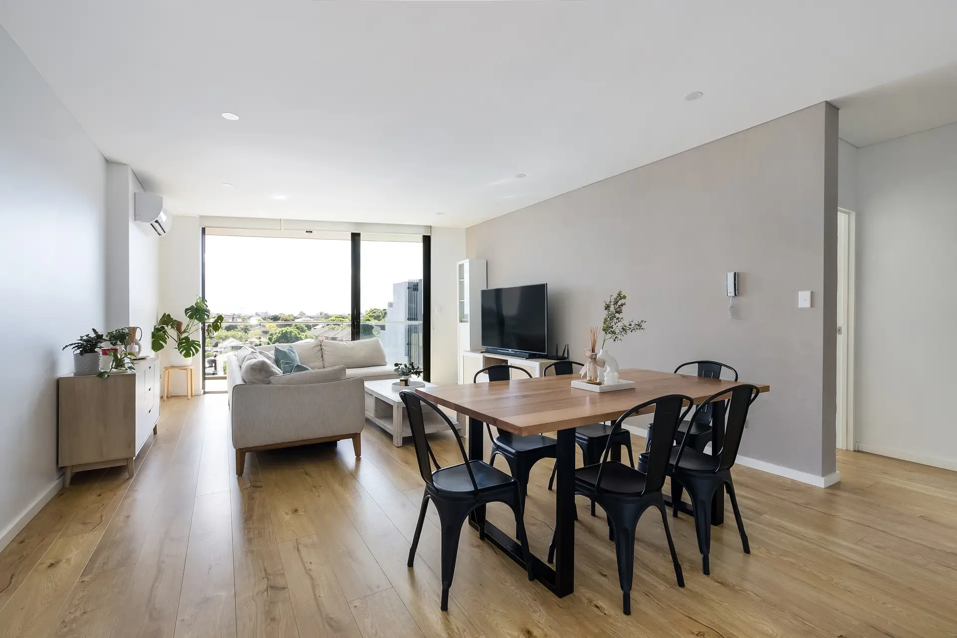 506/440 Burwood Road, Belmore - Thumbnail 3