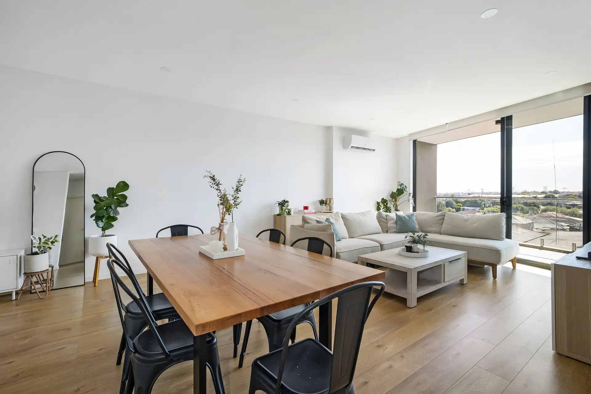 506/440 Burwood Road, Belmore - Thumbnail 4