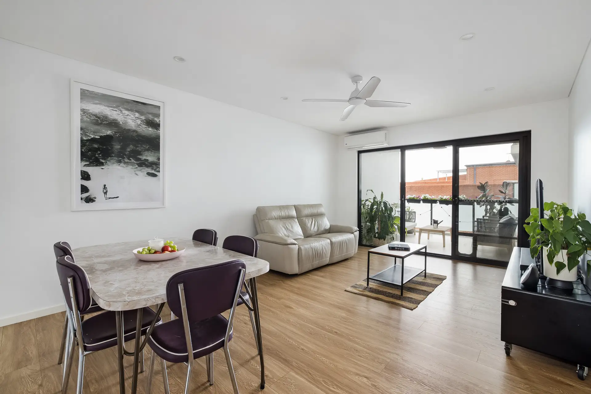 303/2A Cooks Avenue, Canterbury - Thumbnail 3