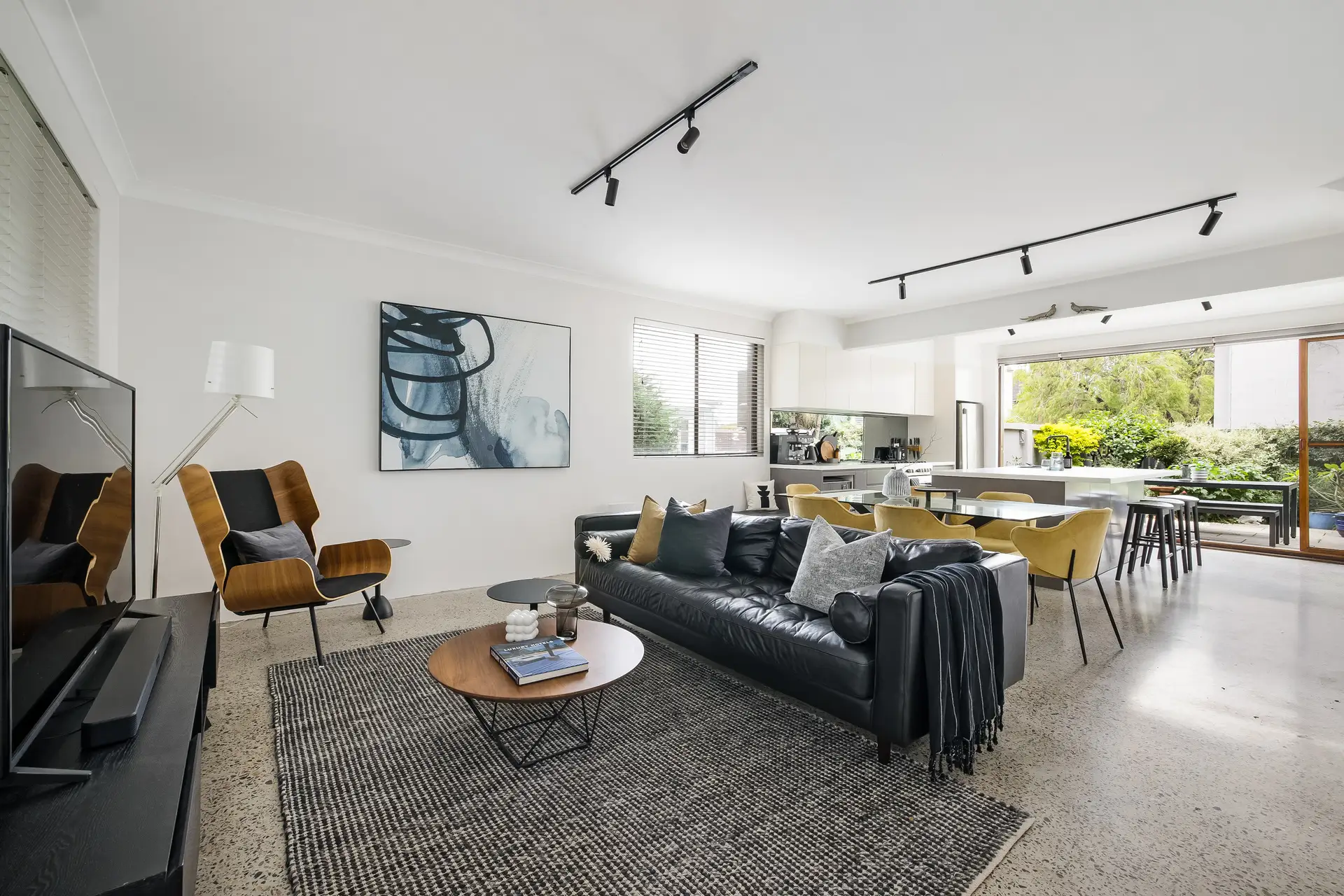 4/1 Pemell Lane, Newtown - Image 1