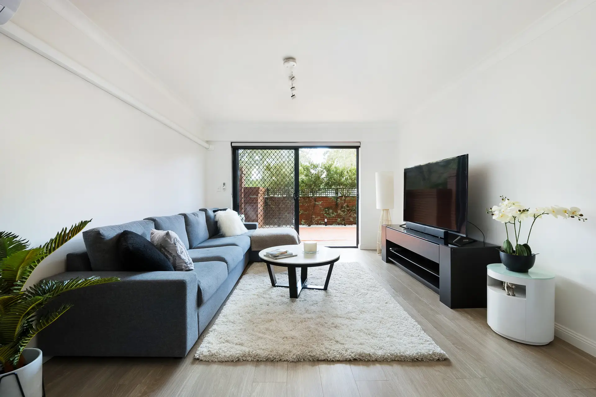 11/362 Mitchell Road, Alexandria - Image 1