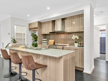 15 Orvalia Road, Manor Lakes - Thumbnail 5