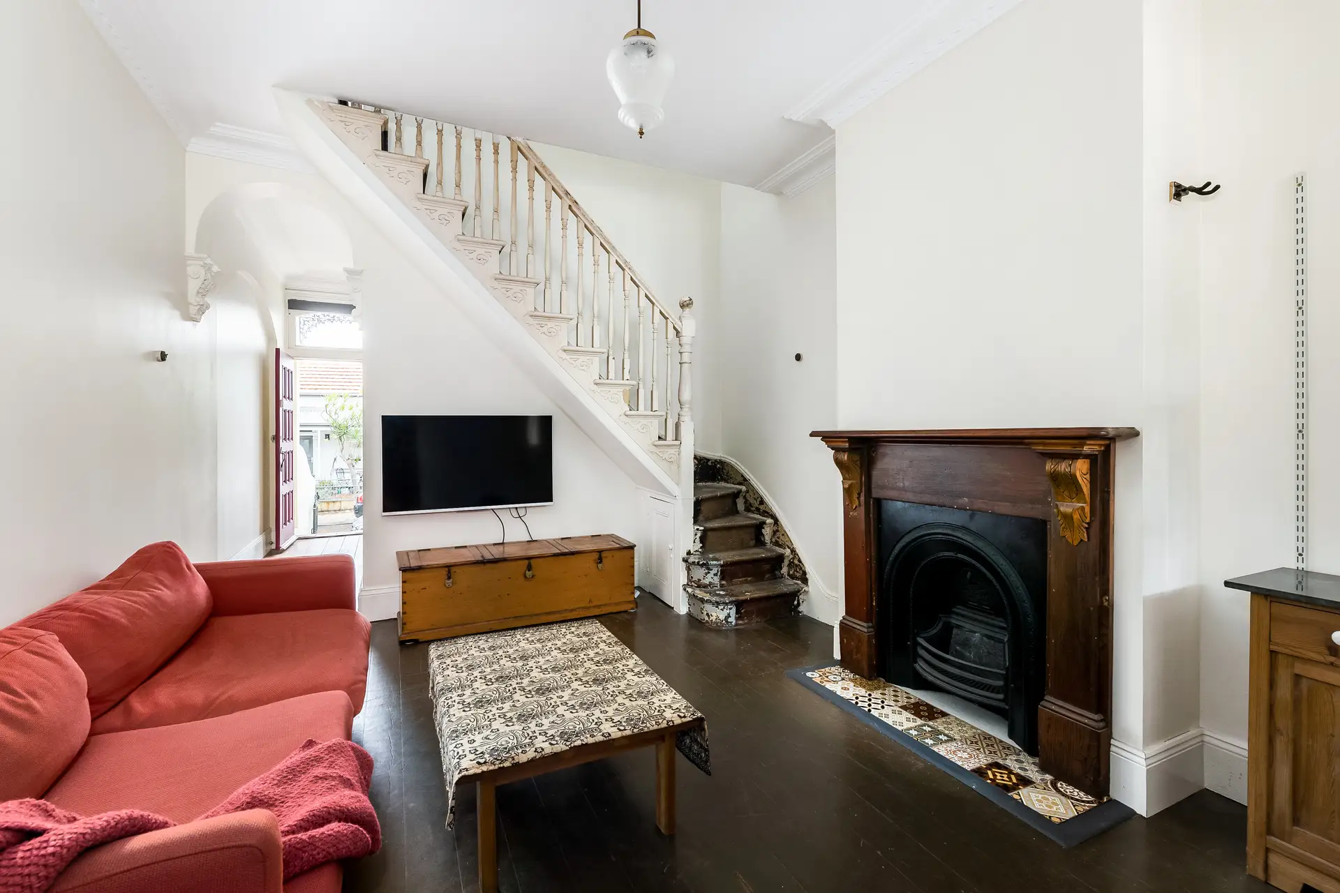 126 Station Street, Newtown - Thumbnail 3
