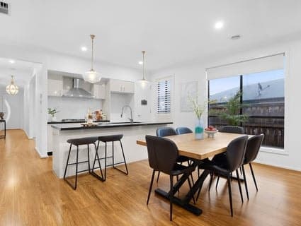 31 Honeycomb Avenue, Manor Lakes - Thumbnail 3
