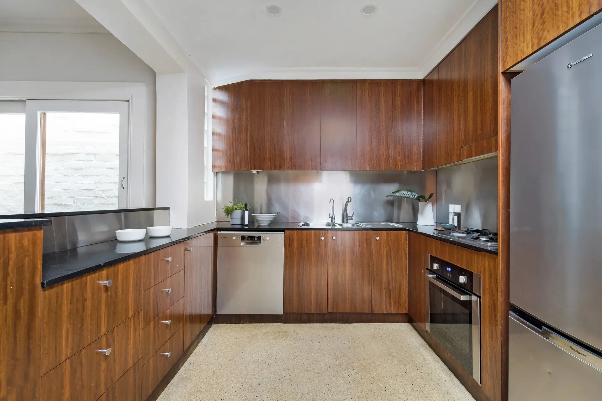 31 Ferndale Street, Newtown - Thumbnail 8