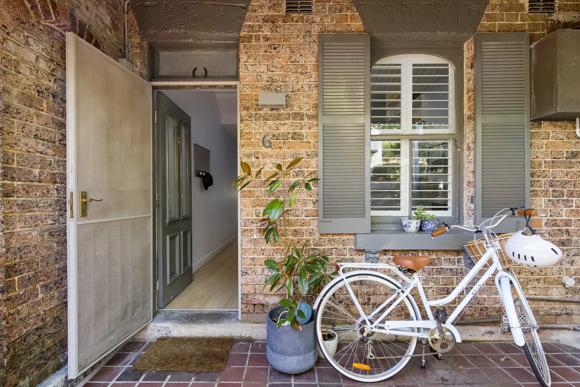 6 Burns Street, Petersham - Image 1