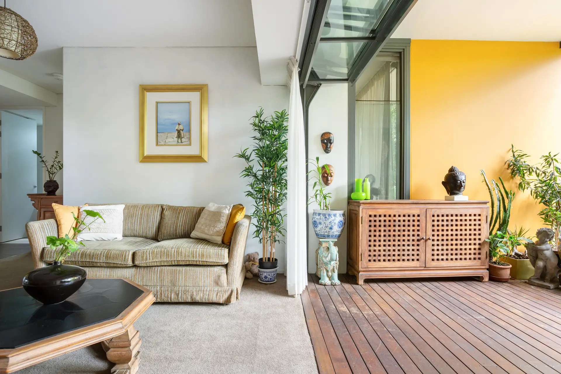 102/7 Sterling Circuit, Camperdown - Thumbnail 2