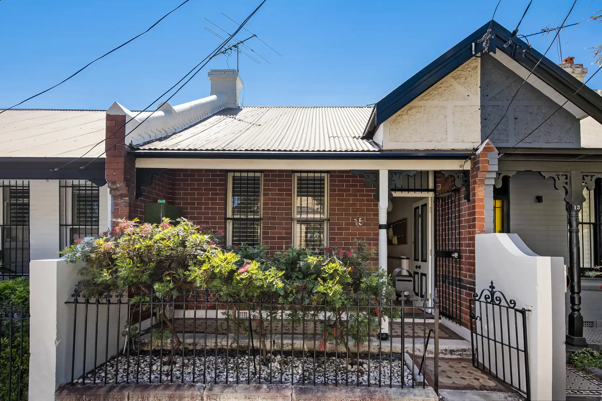 15 Oxford Street, Newtown - Image 1