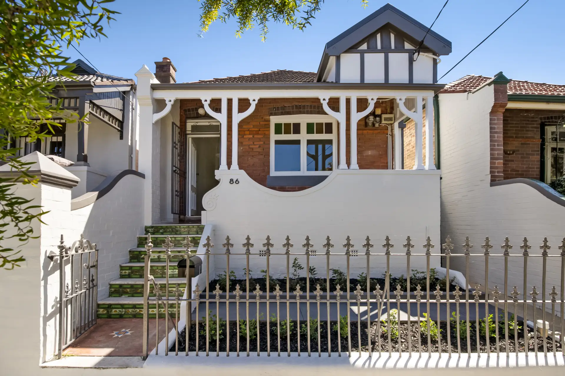 86 Albany Road, Stanmore - Image 1