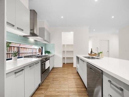 26 Edwin Close, Manor Lakes - Thumbnail 7
