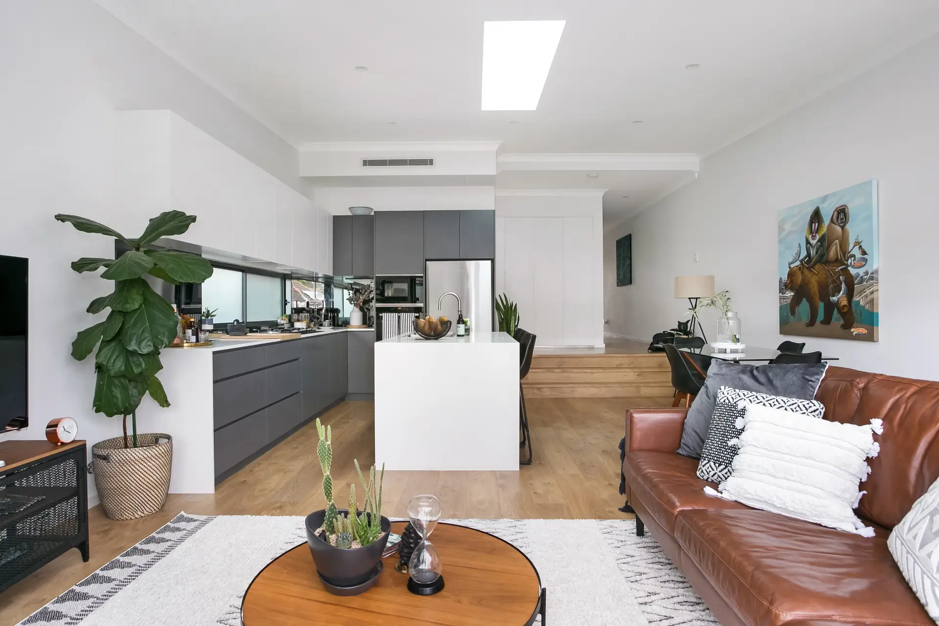 27 Kingston Road, Camperdown - Thumbnail 2