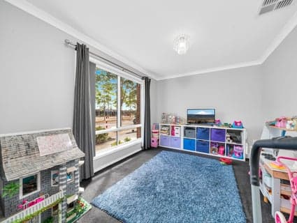 107 Manor Lakes Boulevard, Manor Lakes - Thumbnail 5