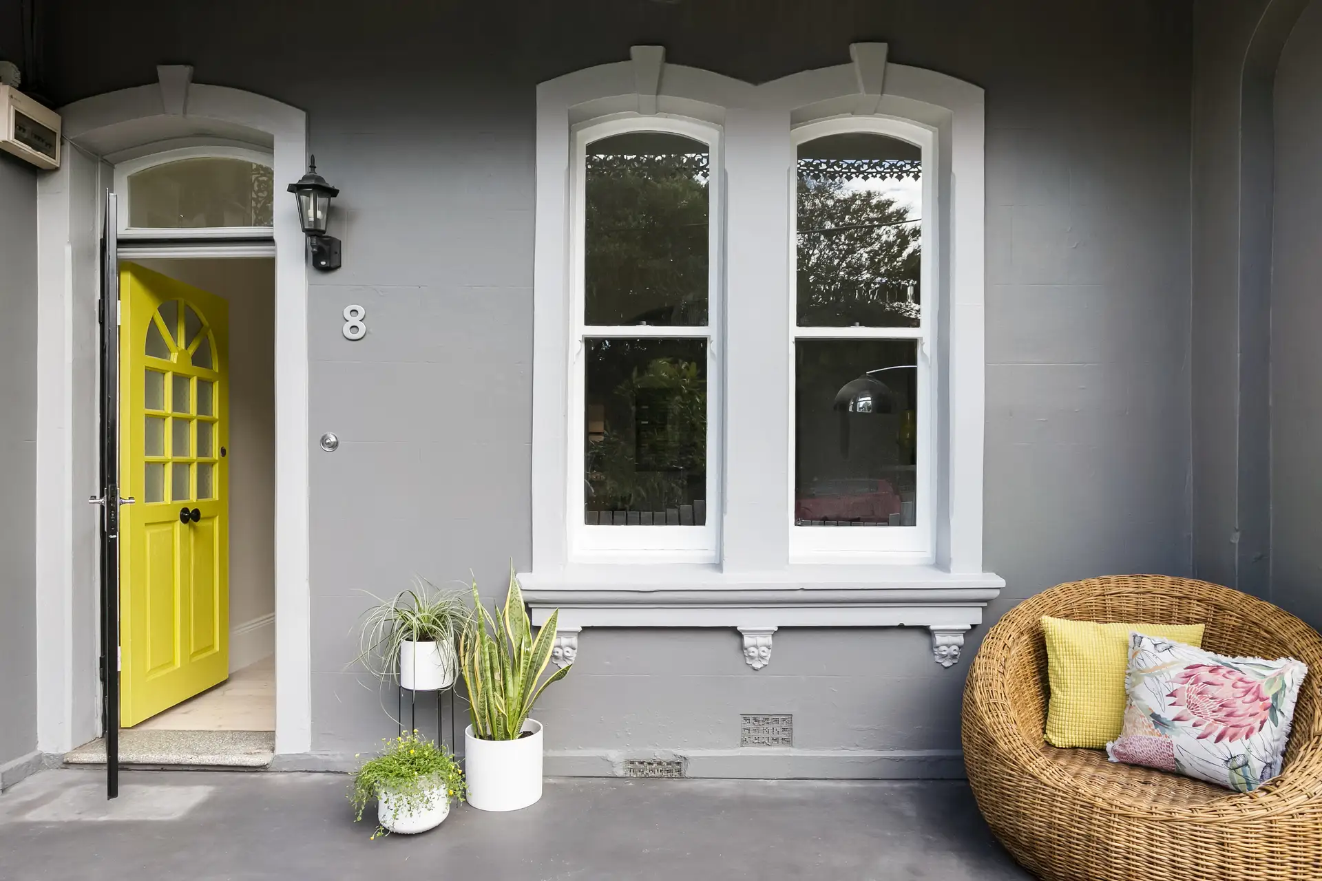 8 Bishop Street, Petersham - Thumbnail 2