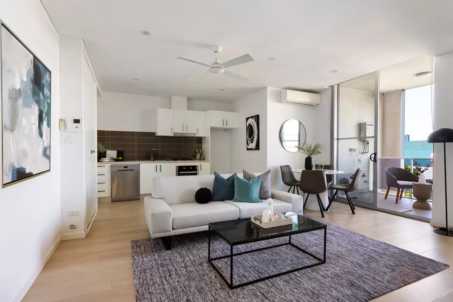 40/33 Euston Road, Alexandria - Thumbnail 2