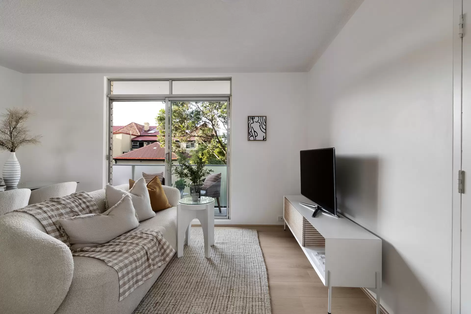 16/2-6 Liberty Street, Enmore - Thumbnail 3