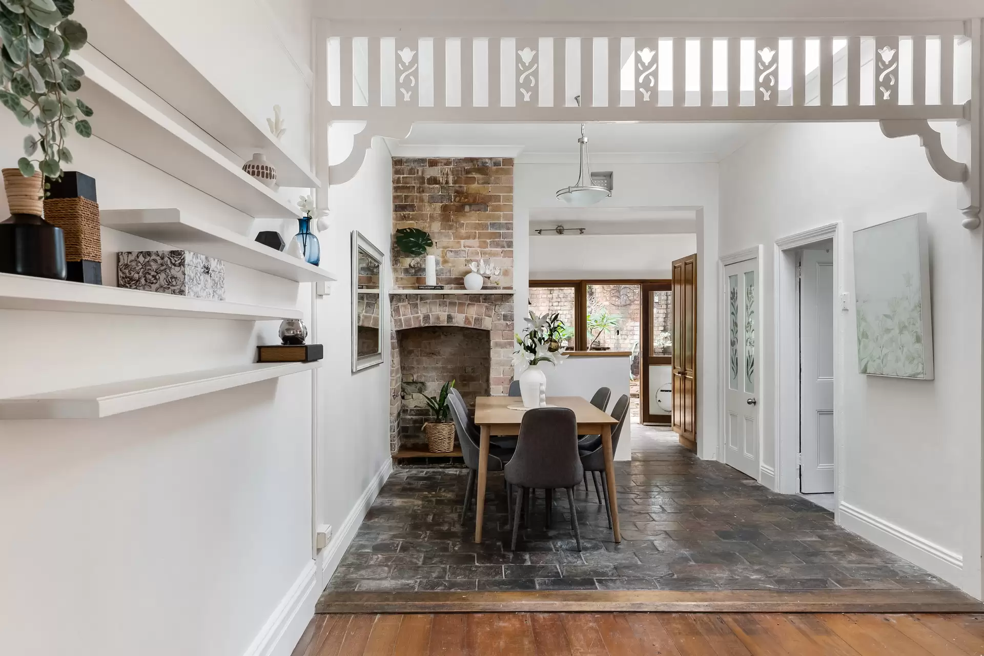 47 Searl Street, Petersham - Thumbnail 2