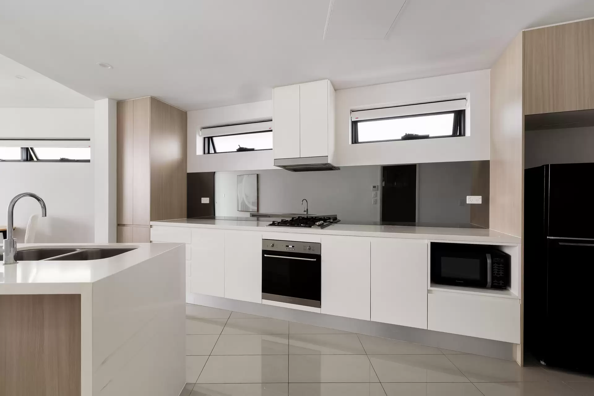 203/14 McGill Street, Lewisham - Thumbnail 3