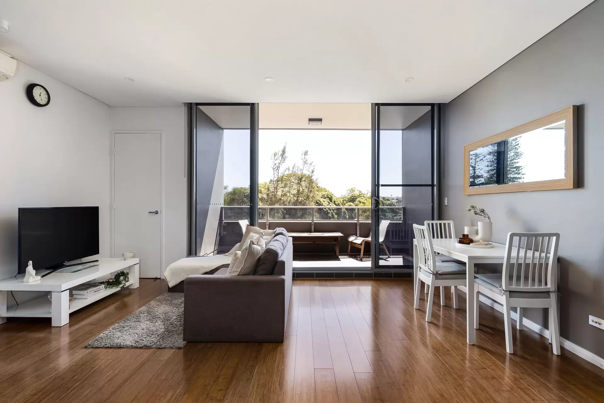744/5 Loftus Street, Turrella - Thumbnail 2