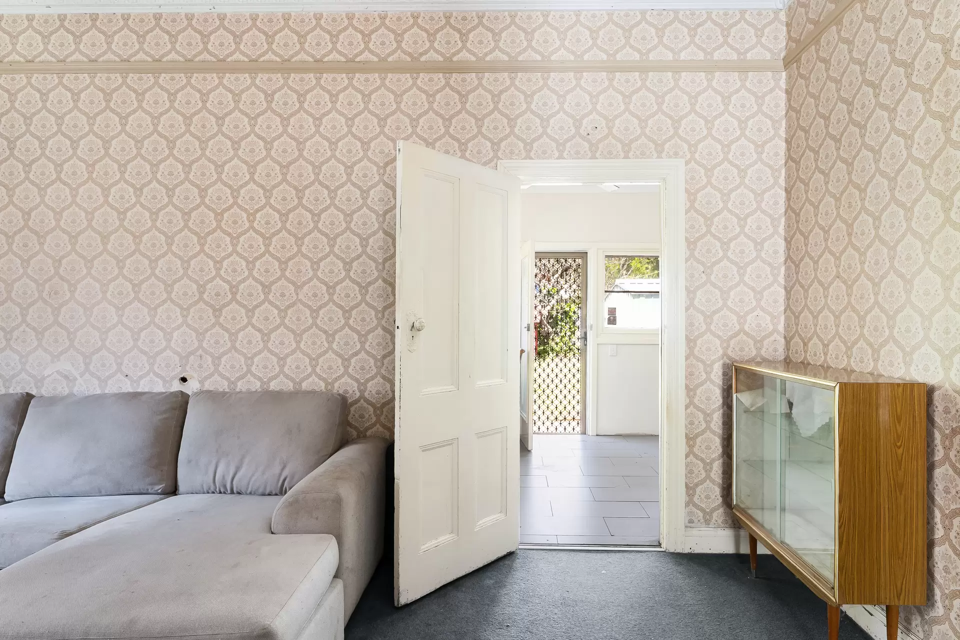 6 Ivy Street, Canterbury - Thumbnail 8
