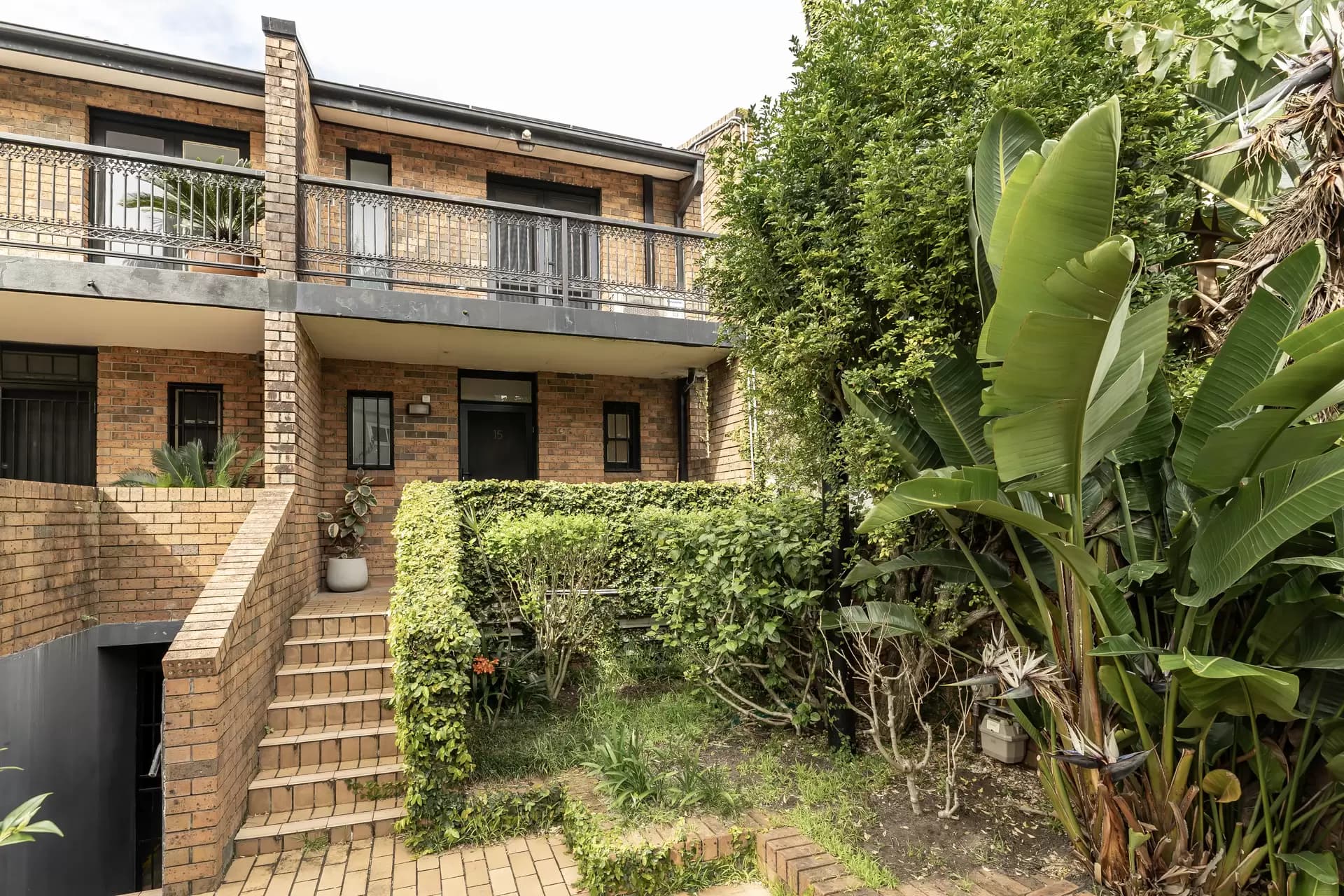 1/15-19 Egan Street, Newtown - Thumbnail 2