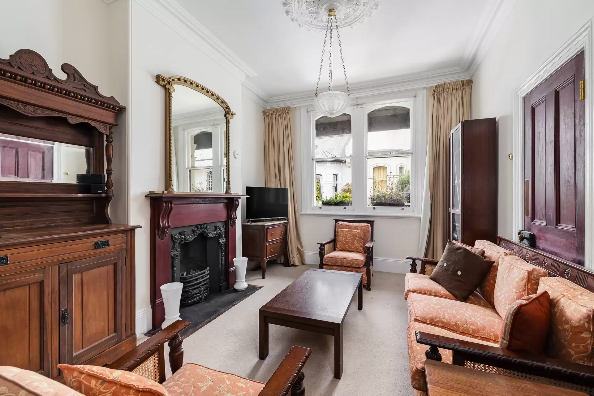 6 Bucknell Street, Newtown - Thumbnail 2