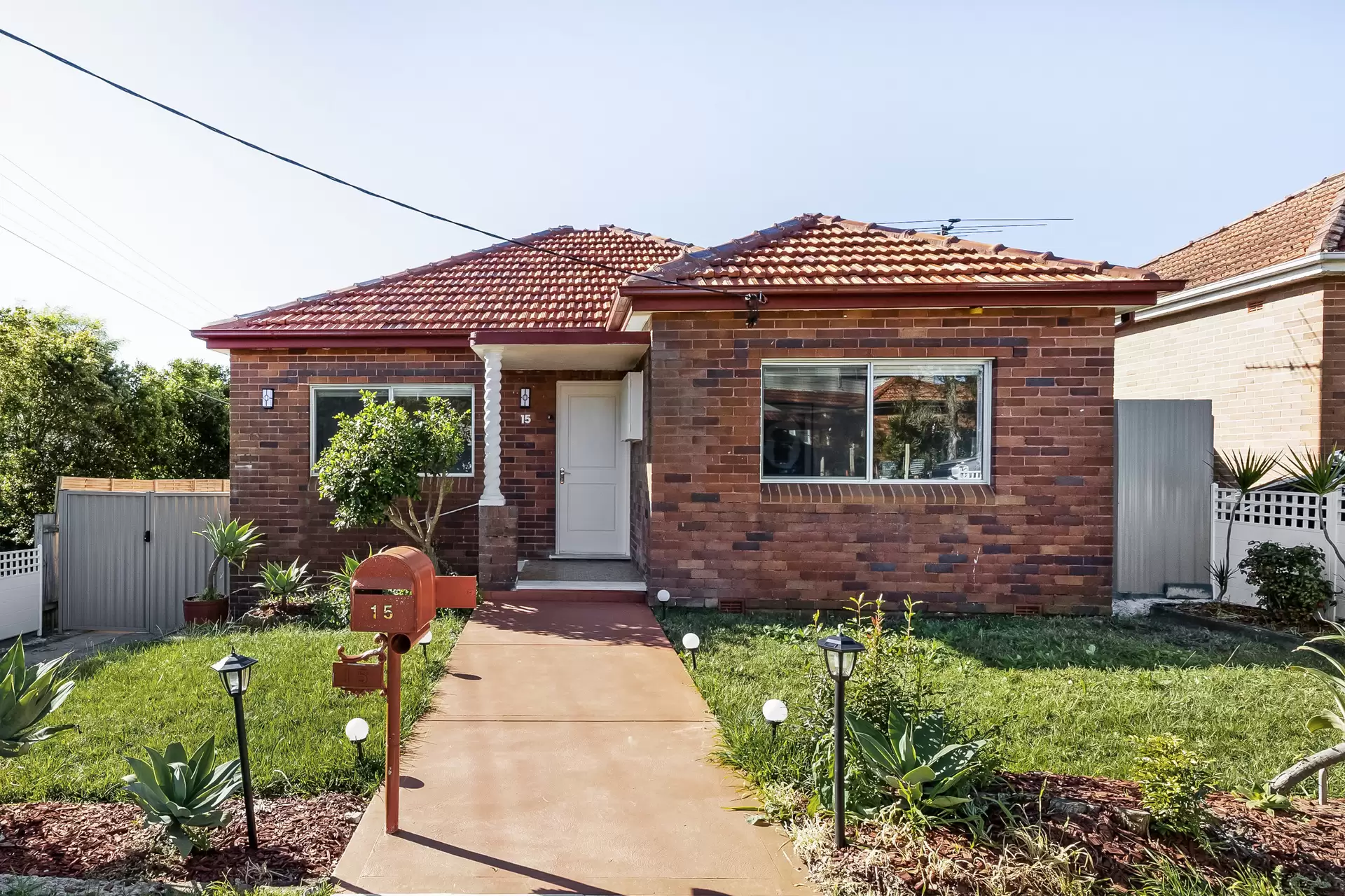 15 Hansen Avenue, Earlwood - Image 1