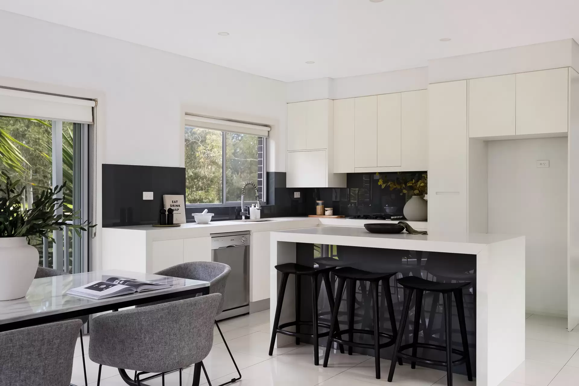 4/30 Pheasant Street, Canterbury - Thumbnail 6