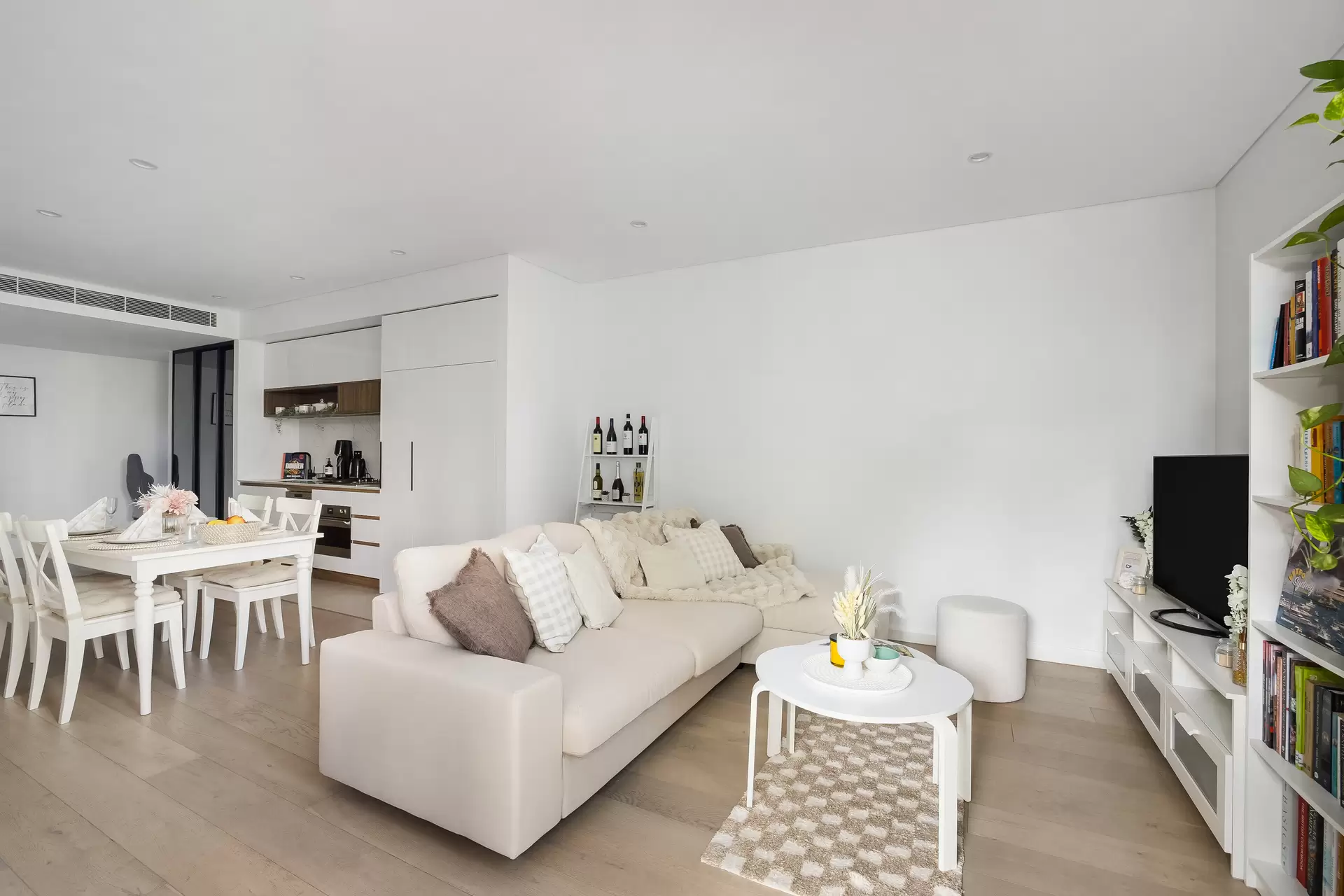 203/15 Regent Street, Petersham - Thumbnail 5