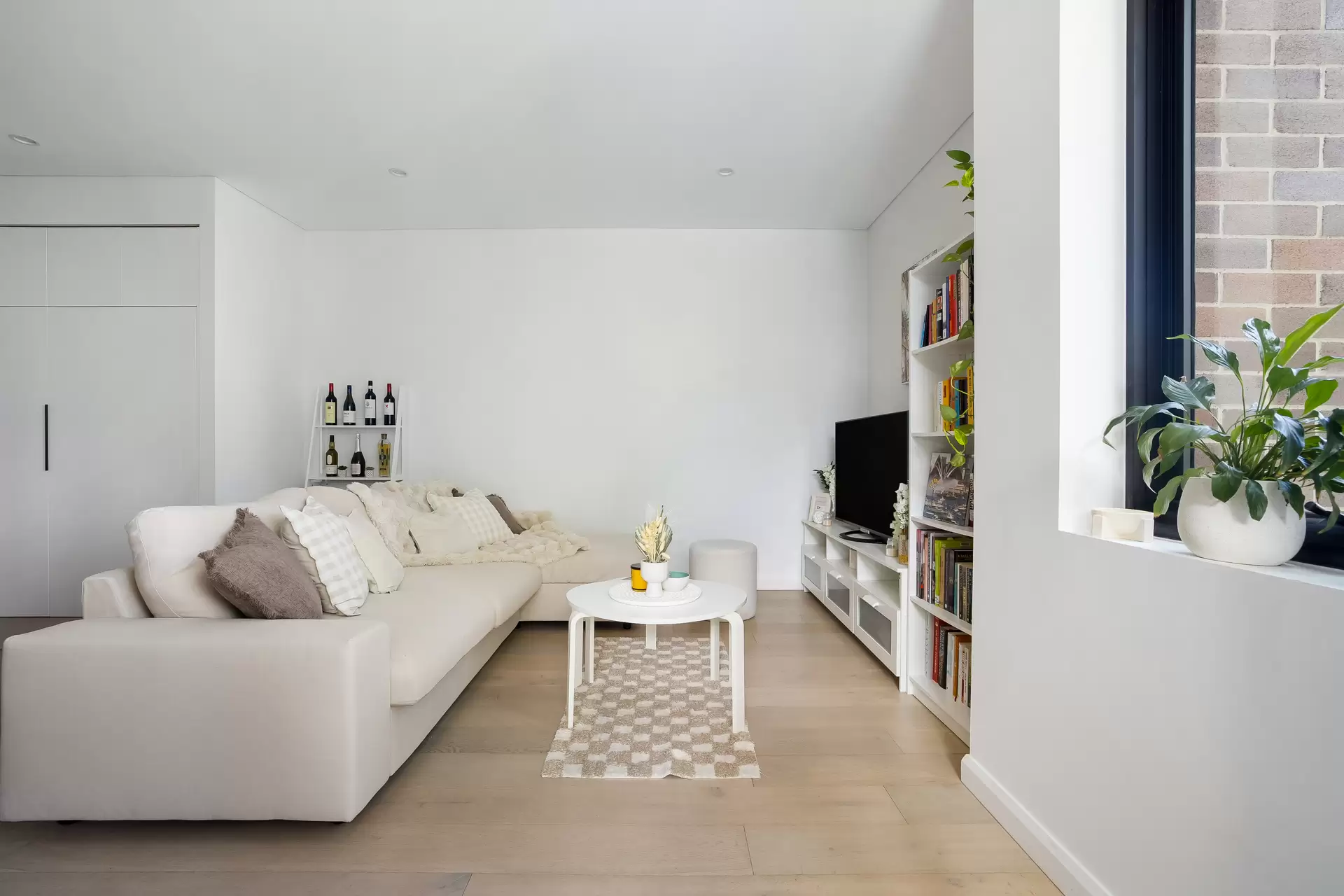203/15 Regent Street, Petersham - Thumbnail 6