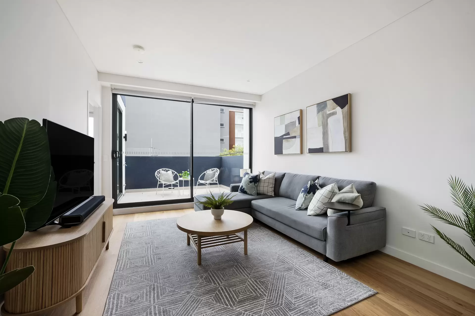 208/1 Duntroon Street, Hurlstone Park - Thumbnail 3
