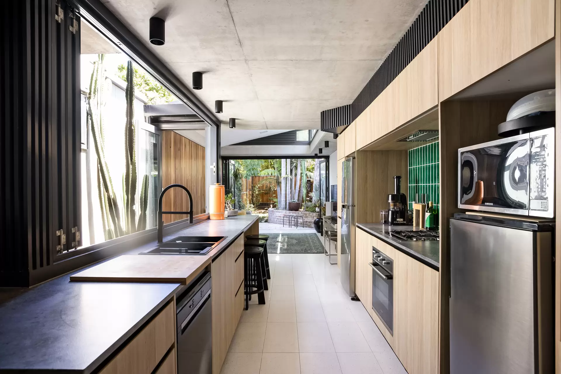 72B Sutherland Street, St Peters - Thumbnail 3