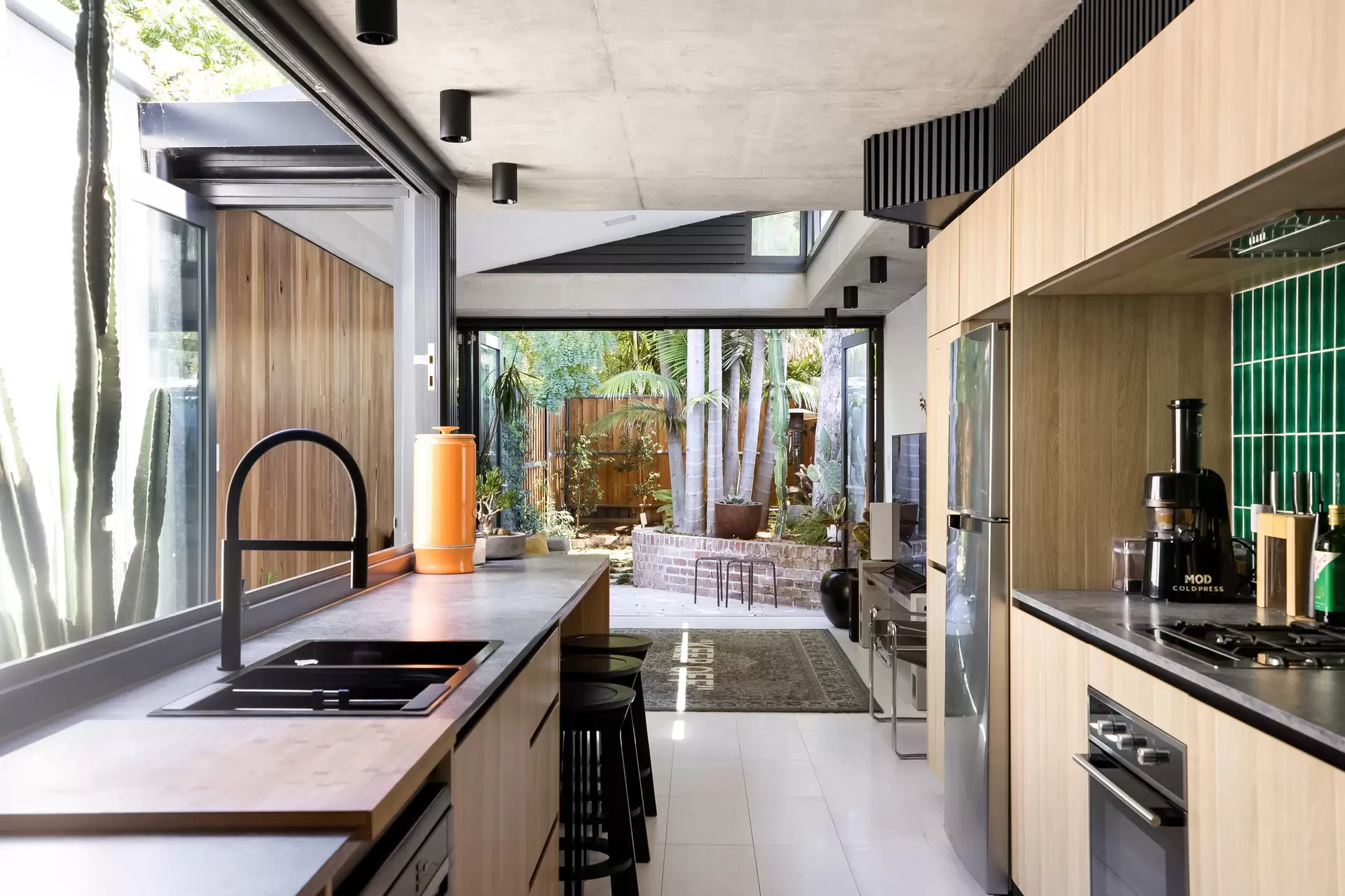 72B Sutherland Street, St Peters - Thumbnail 4